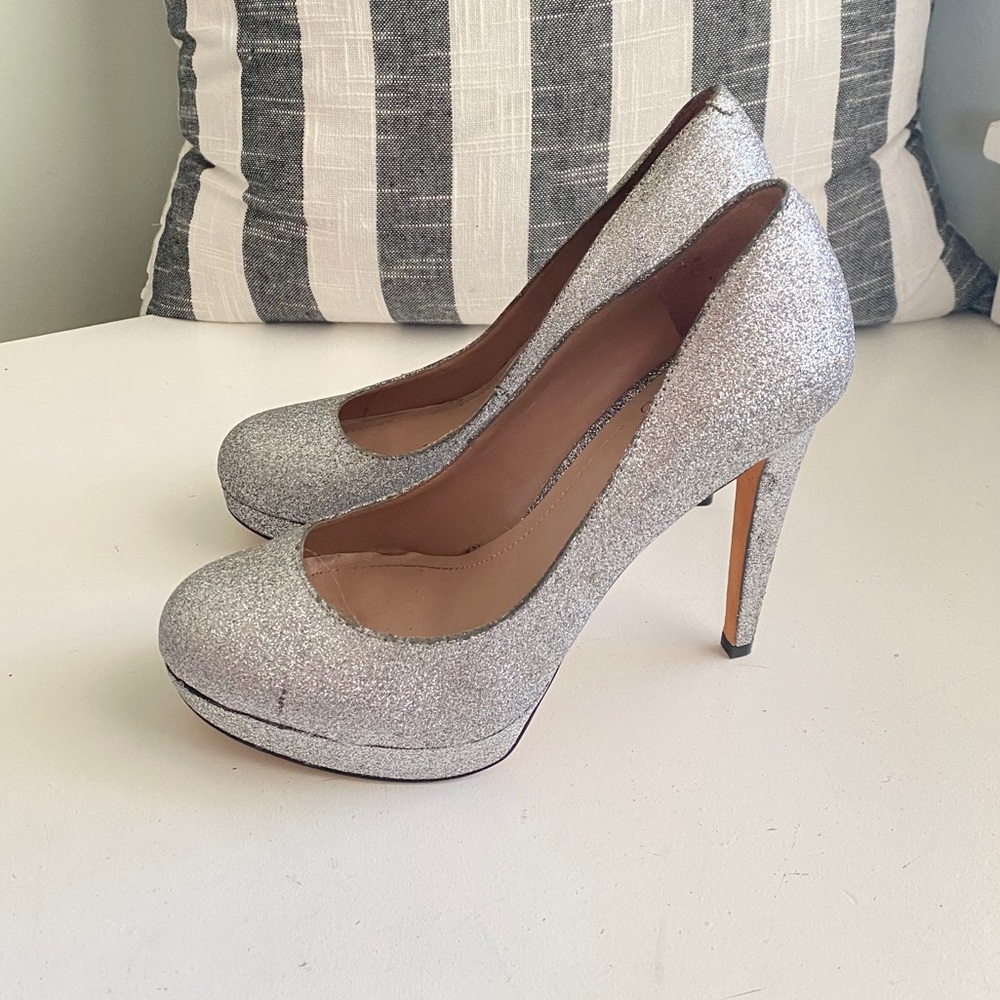 Vince Camuto Sarika Silver Glitter Platform Pump 8